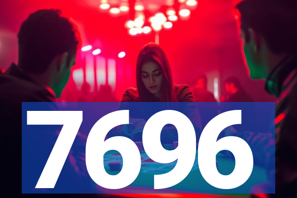 7696